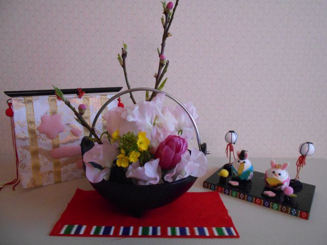 ひな祭りのお花のアレンジメント 桃の枝と菜の花の生け方 四季のメモノート